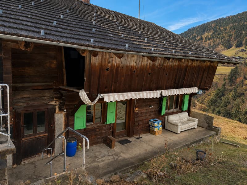 In vendita? Chalet da ristrutturare con grande potenziale di sviluppo a Troistorrents | CHF 390'000. (2)