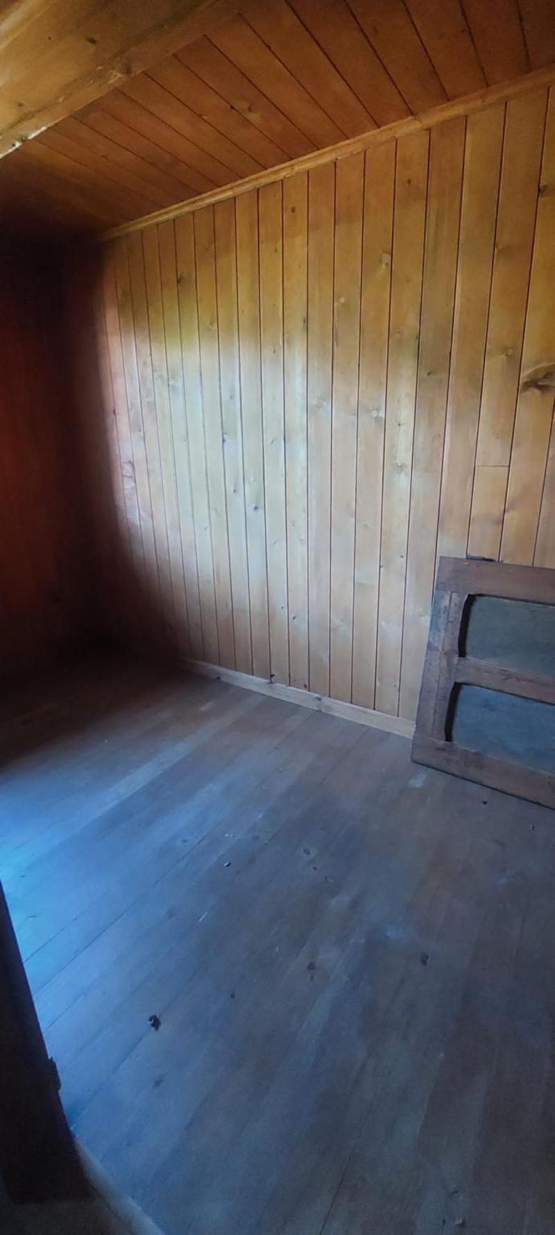 Chalet for renovation for sale? Troistorrents (6)