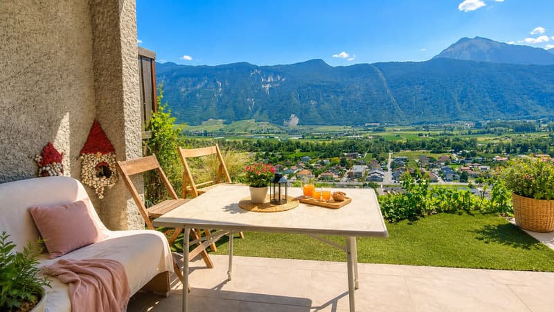MAISON VILLAGEOISE DE 6,5 PIÈCES AVEC 5 CHAMBRES ET VUE PANORAMIQUE À VENDRE À FULLY ? BRANSON (1)