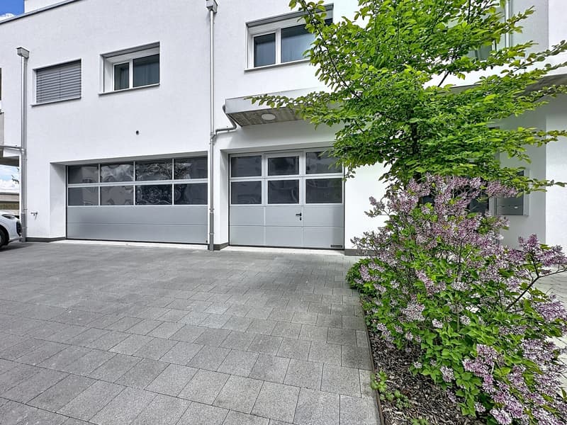 Local artisanal neuf avec atelier et bureau de plus de 90 m² (3)
