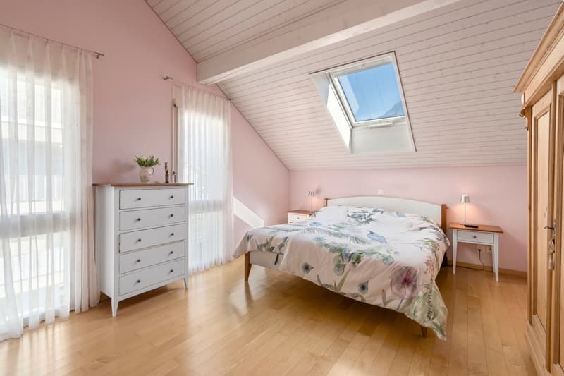 Grosszügige 7.5-Zimmer-Maisonette-Wohnung in Seenähe (5)