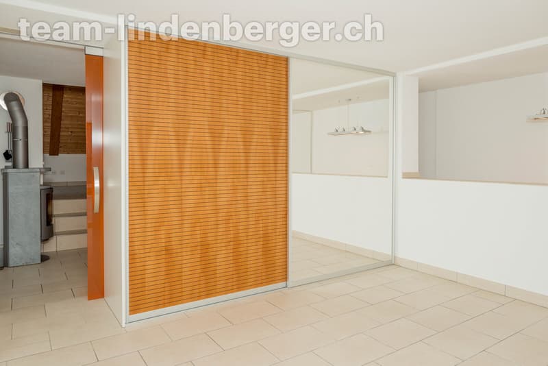 Schlafzimmer mit Einbauschrank