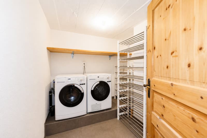 Wirtschaftsraum im 1.OG Eingangsbereich 4.5 Zi.-Maisonettewohnung 2.OG und DG
