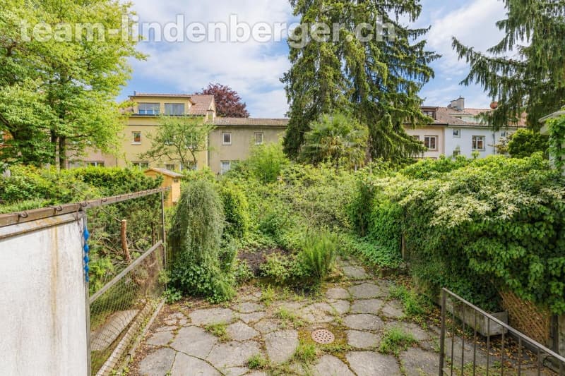 Sitzplatz mit Garten