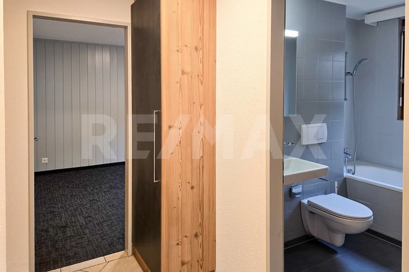 2.5-room apartment with large terrace and Matterhorn view in Zermatt (9)
