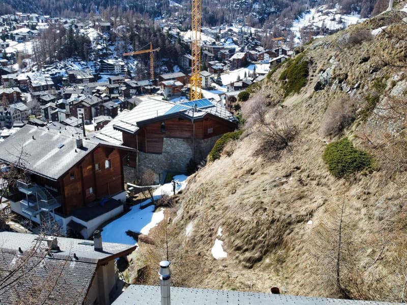 Parcelle di costruzione soleggiata con vista sulla montagna a Zermatt (6)