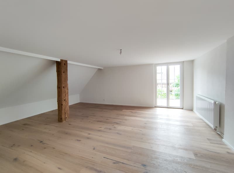 Zimmer mit Balkon