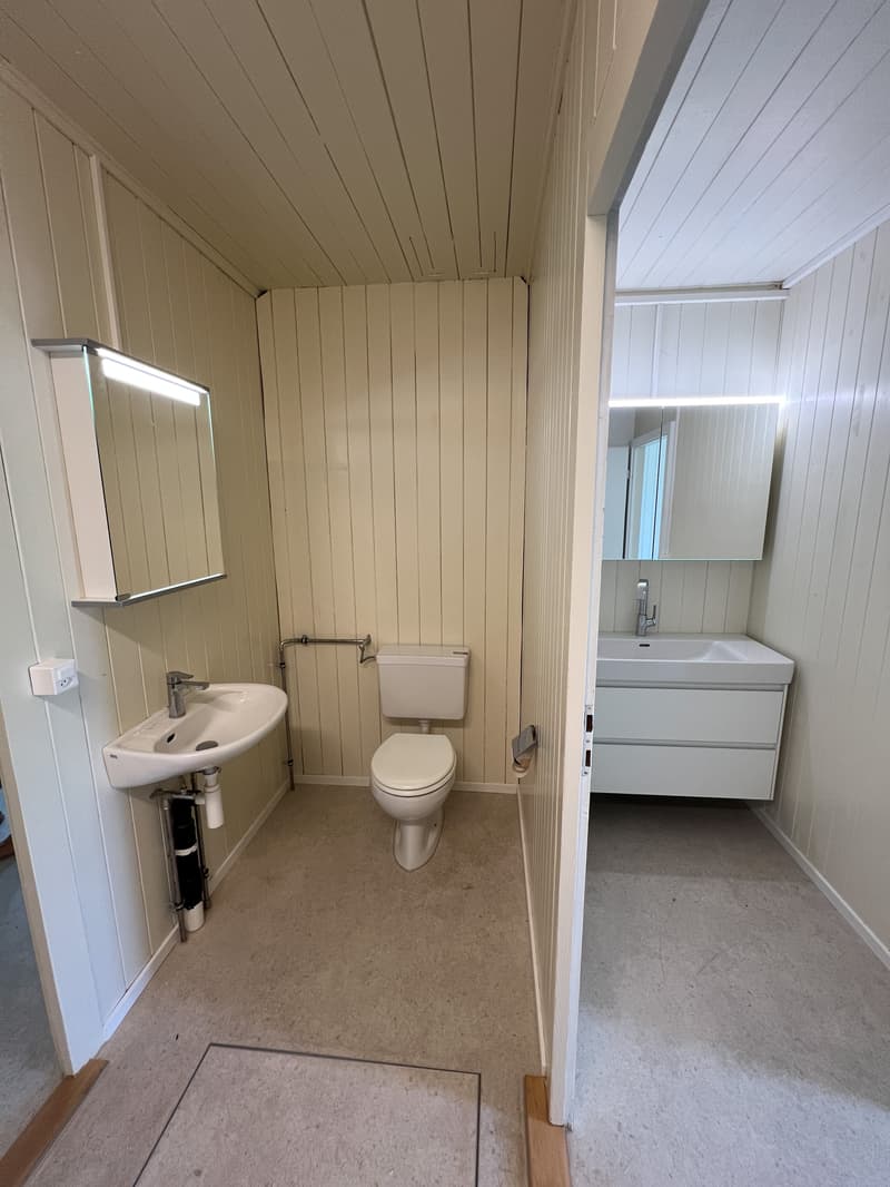 Bad mit WC und sep. Lavabo