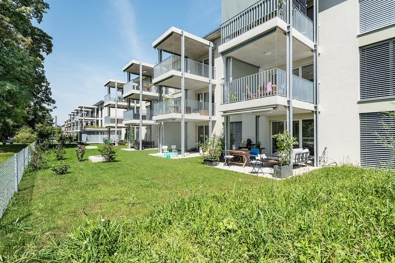 Moderne 4.5-Zimmer-Erdgeschosswohnung  Erstklassiger Wohnkomfort (2)