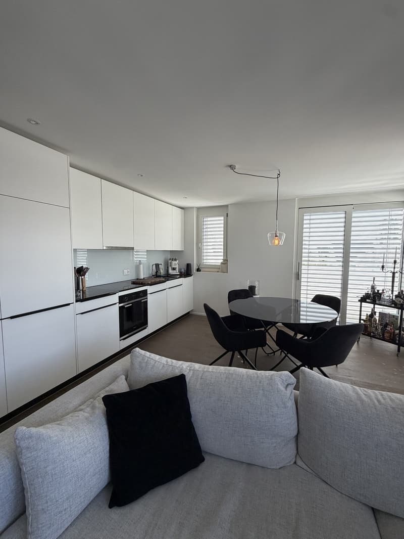 Moderne 2.5-Zimmer-Wohnung mit Balkon in Wallisellen mieten (1)