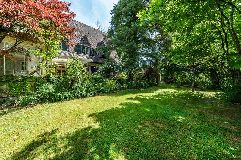 9½-Zimmer-Landhaus mit grossem Garten und viel Privatsphäre (4)