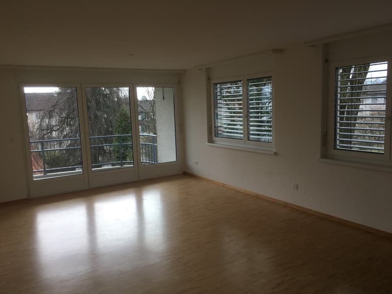 4.5-Zimmer-Wohnung im 1. Obergeschoss mit Balkon (7)