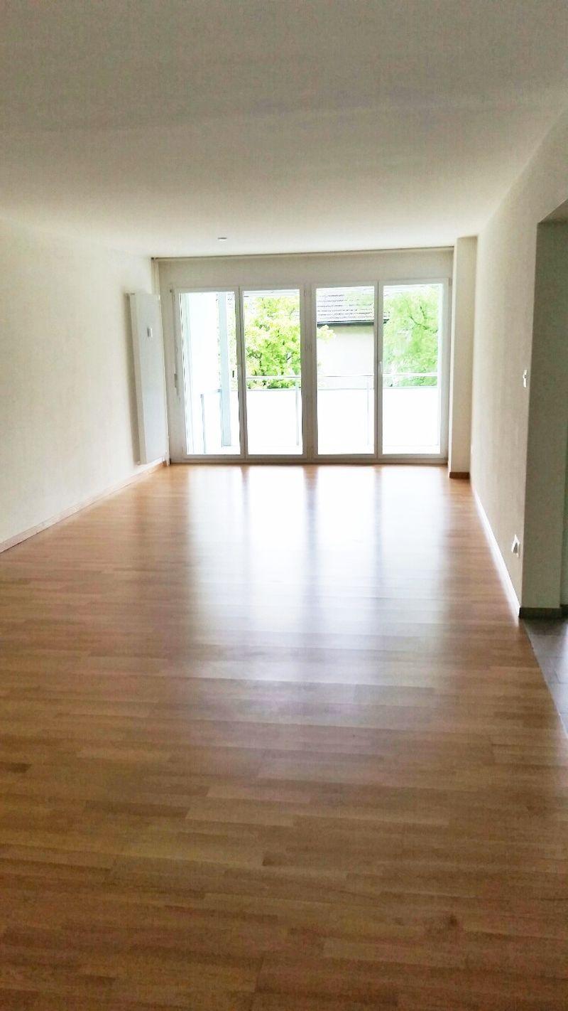 Wohn-/ Esszimmer