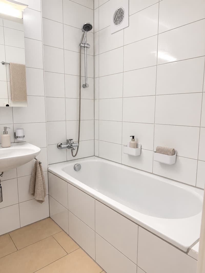 Grosszügige 4.5-Zimmerwohnung mit Balkon in Langwiesen (4)