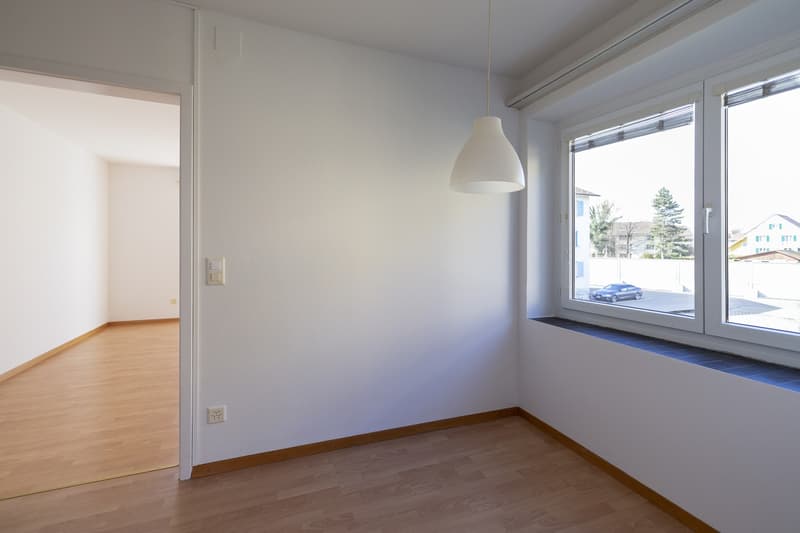 Grosszügige 4.5-Zimmer-Wohnung mit Balkon (4)