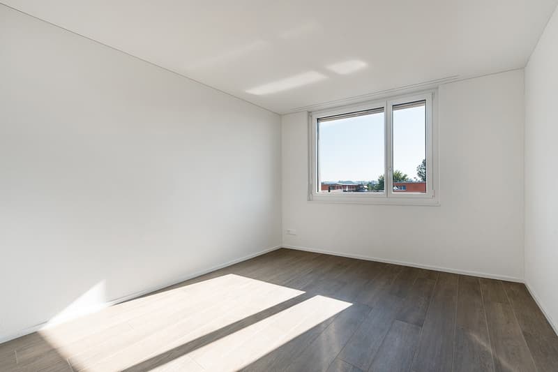 Helle und moderne 3.5-Zimmer-Wohnung zu vermieten (6)