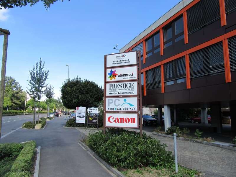 Car parking spaces in central location in Muttenz (2)