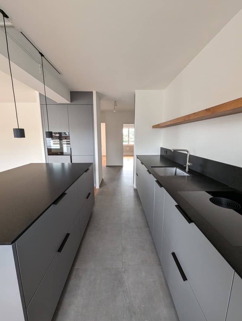 Exclusive 4.5-room attic apartment with 2 terraces in St. Johann (4)
