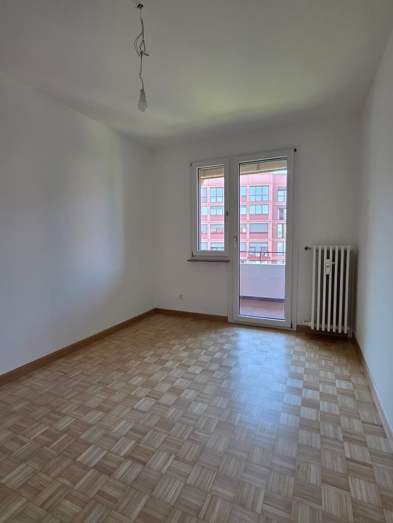 Bright 4-room apartment near Kannenfeldpark and Westfeld Quarter (6)