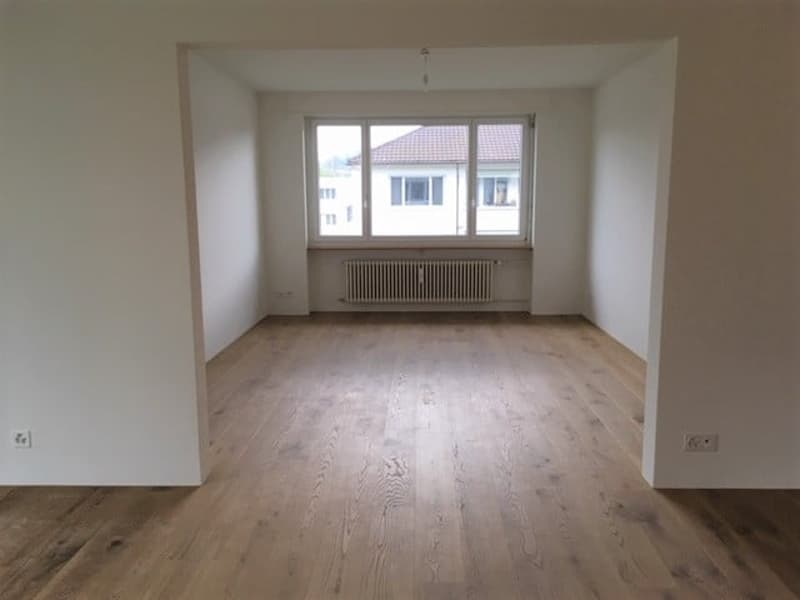 Schöne, sonnige 4-Zimmer-Wohnung, nähe Dorfkern (7)