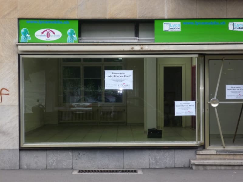 Ladenlokal / Büro mit Schaufenster + Balkon an guter Verkehrslage im Gundeli (3)