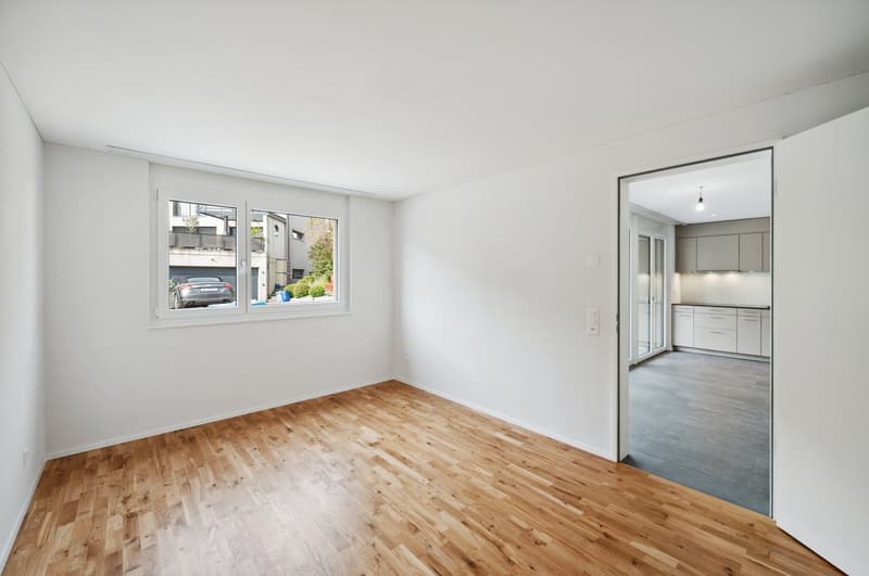 Moderne 2.5-Zimmer-Garten-Wohnung mit Sitzplatz (6)