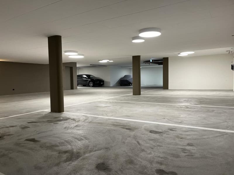 Posto auto in parcheggio sotterraneo in affitto (3)