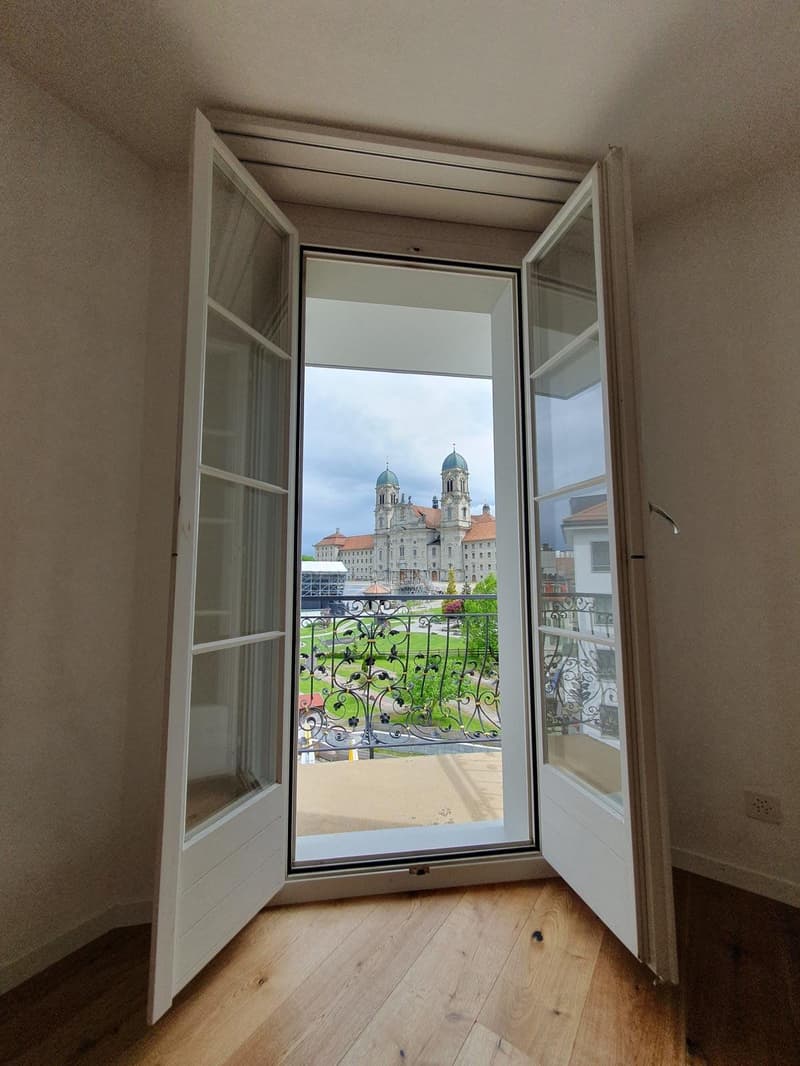 Unique residential location with a view of the monastery! (4)