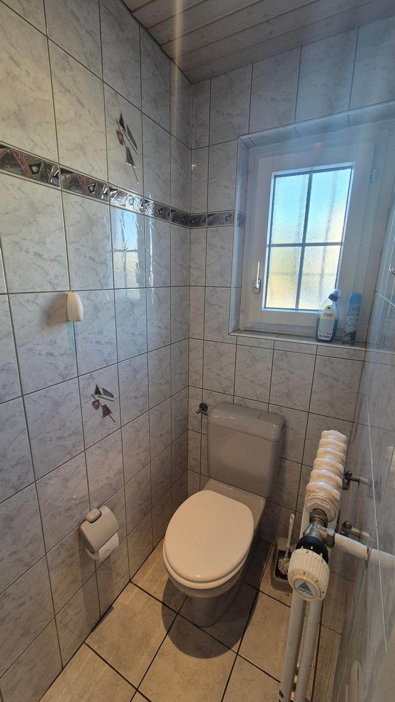 Charming single-family house with great garden and lots of potential (14)