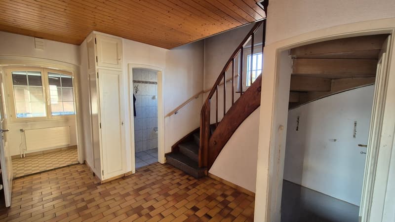 Charming single-family house with great garden and lots of potential (13)