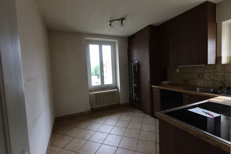 Charming two-family house with versatile usage possibilities (8)