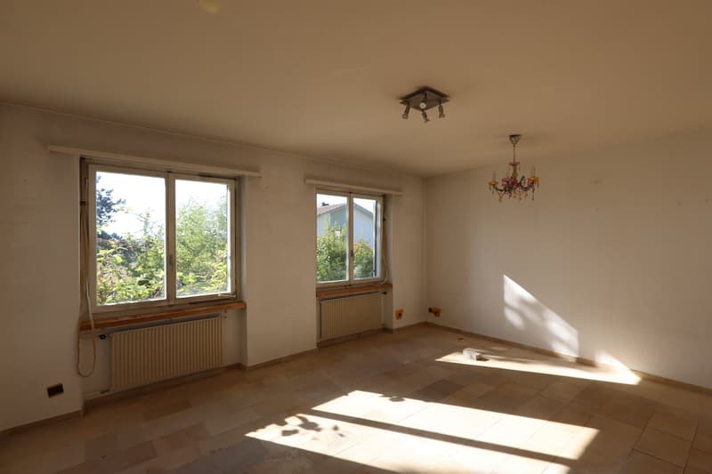 Single-family house with garage and pool in Kyburg-Buchegg (12)