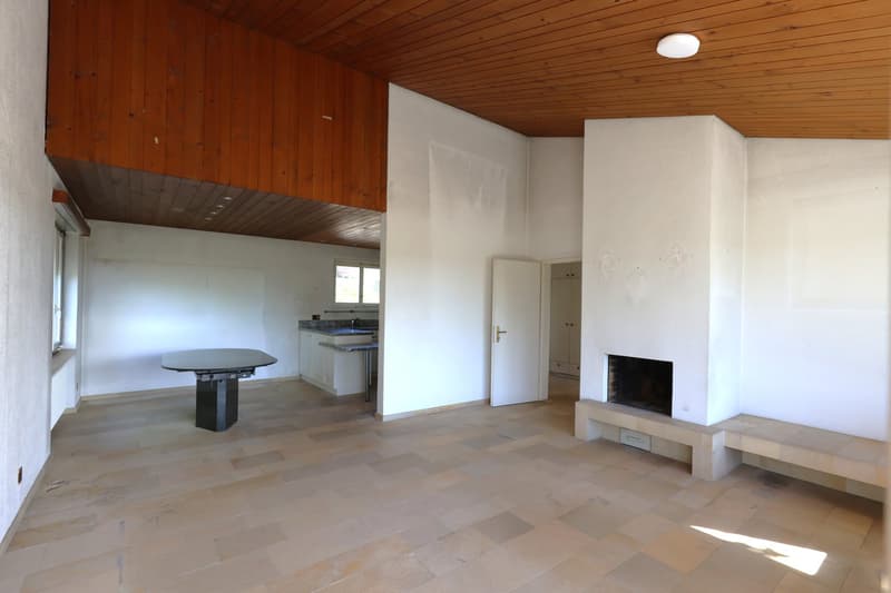 Charmantes Einfamilienhaus mit Pool und grossem Garten in Kyburg-Buchegg (10)