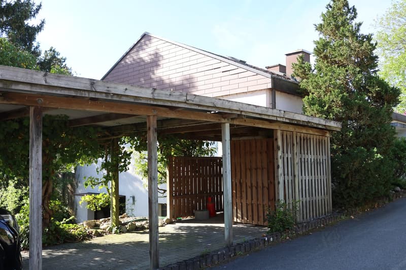 Charmantes Einfamilienhaus mit Pool und grossem Garten in Kyburg-Buchegg (8)