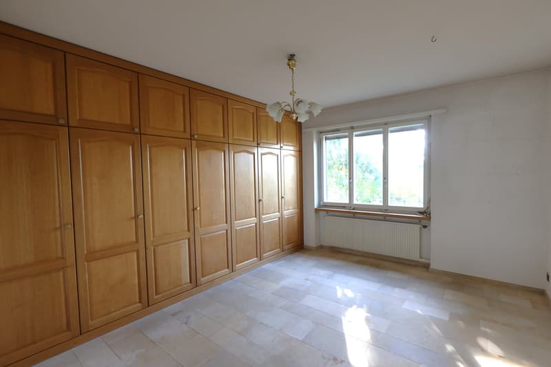 Charmantes Einfamilienhaus mit Pool und grossem Garten in Kyburg-Buchegg (12)
