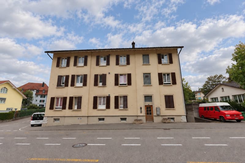 Charmante 5.5-Zimmer-Wohnung mit Balkon in Grenchen (3)