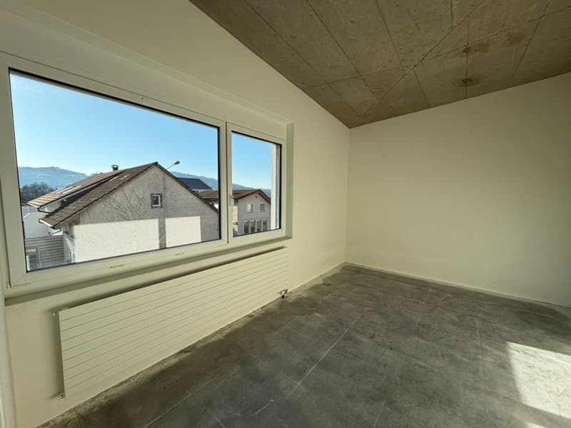 Büro Strassenseitig