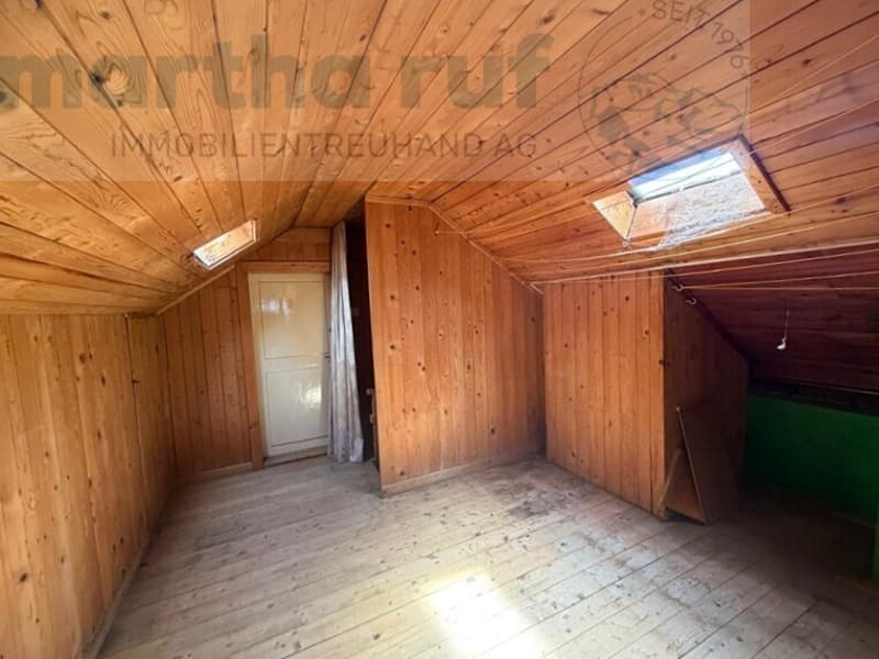Middle house with charm and a view of the lake (4)