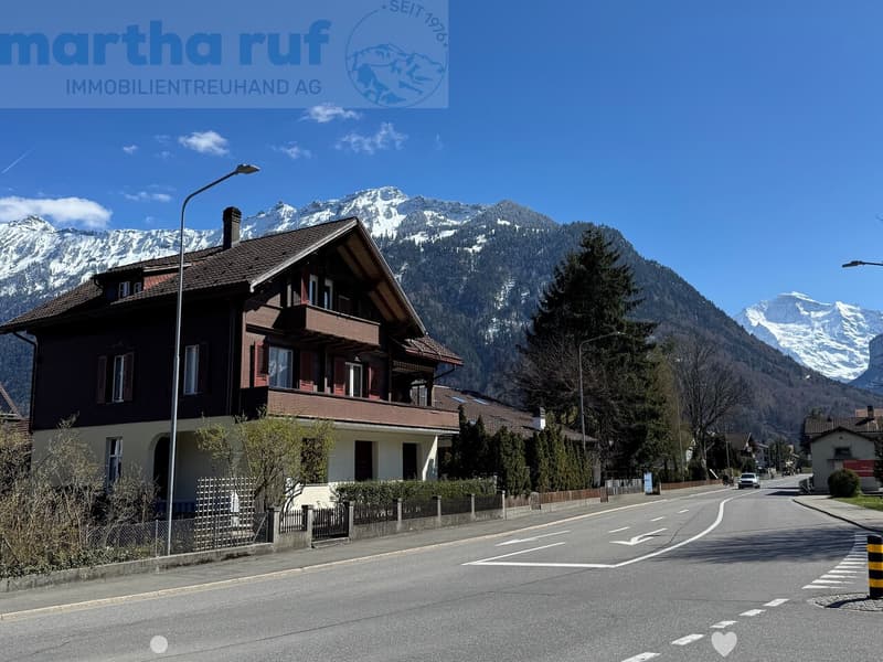 Mehrfamilienhaus mit 3 Einheiten, Scheune und grosser Garten (1)