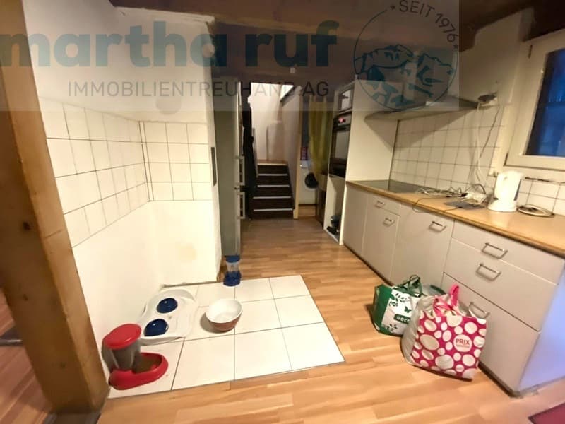Casa con appartamento e spazio commerciale (3)
