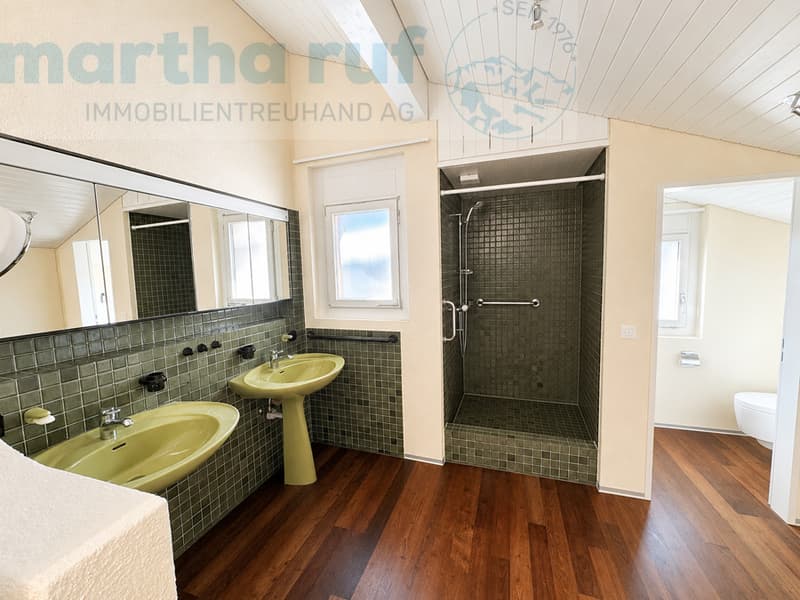 Badezimmer zu Elternschlafzimmer