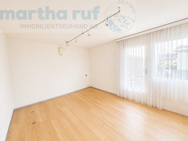 Büro / Kinderzimmer im EG