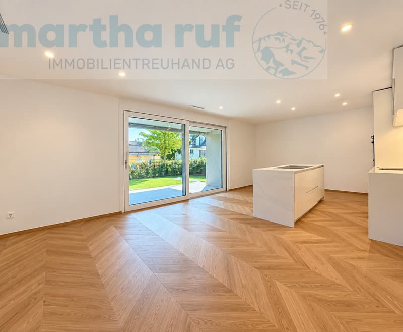 Exklusive 3.5- Zimmer Wohnung mit Garten Modern und hochwertig (2)