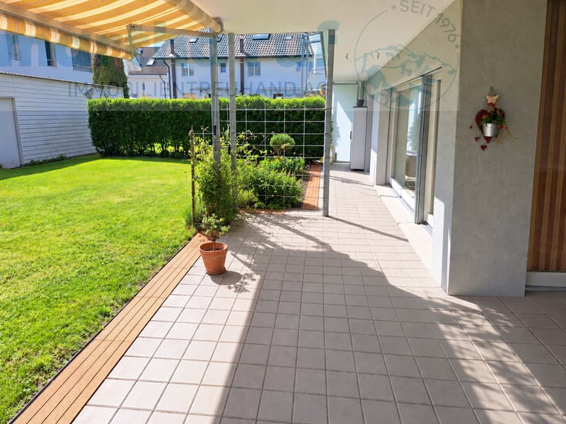 Helle, grosszügige 4.5-Zimmer-Wohnung mit grossem Gartensitzplatz (12)