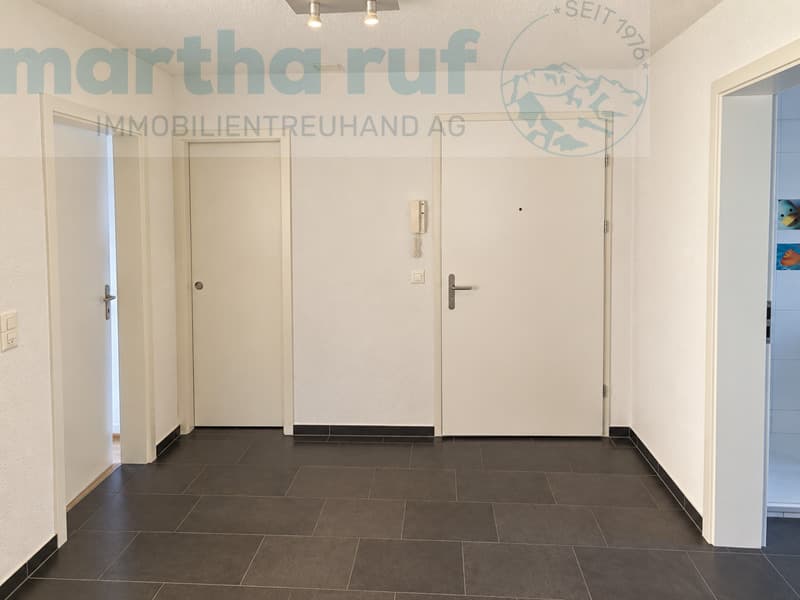 Helle, grosszügige 4.5-Zimmer-Wohnung mit grossem Gartensitzplatz (11)