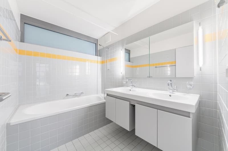 Badezimmer (Musterobjekt)