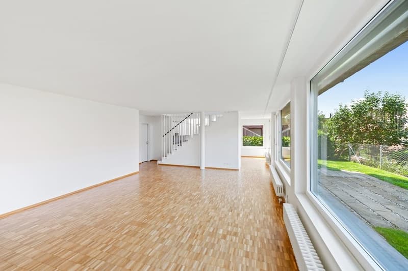 Wohnzimmer (Musterbild)