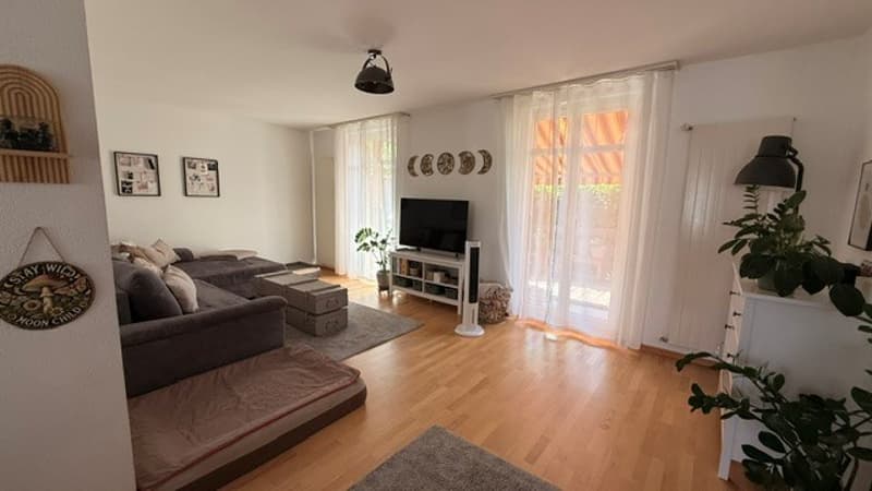 Charmanter Wohntraum mit Gartensitzplatz. Wohnen wie im Einfamilienhaus. (3)