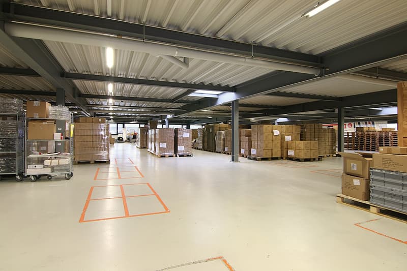 Commercial space for rent in the Mondaine House (3)