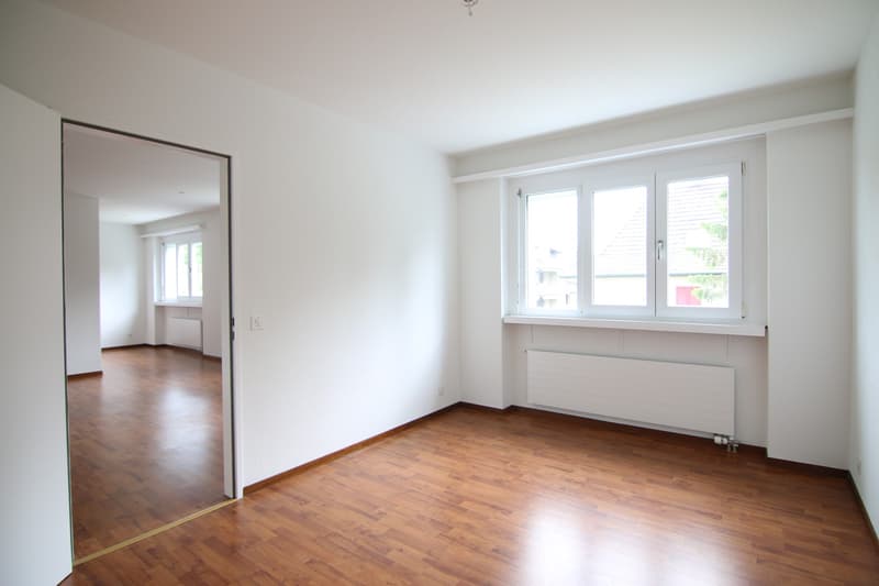 Appartamento di 2.5 locali alla periferia della città vicino alla stazione principale (4)